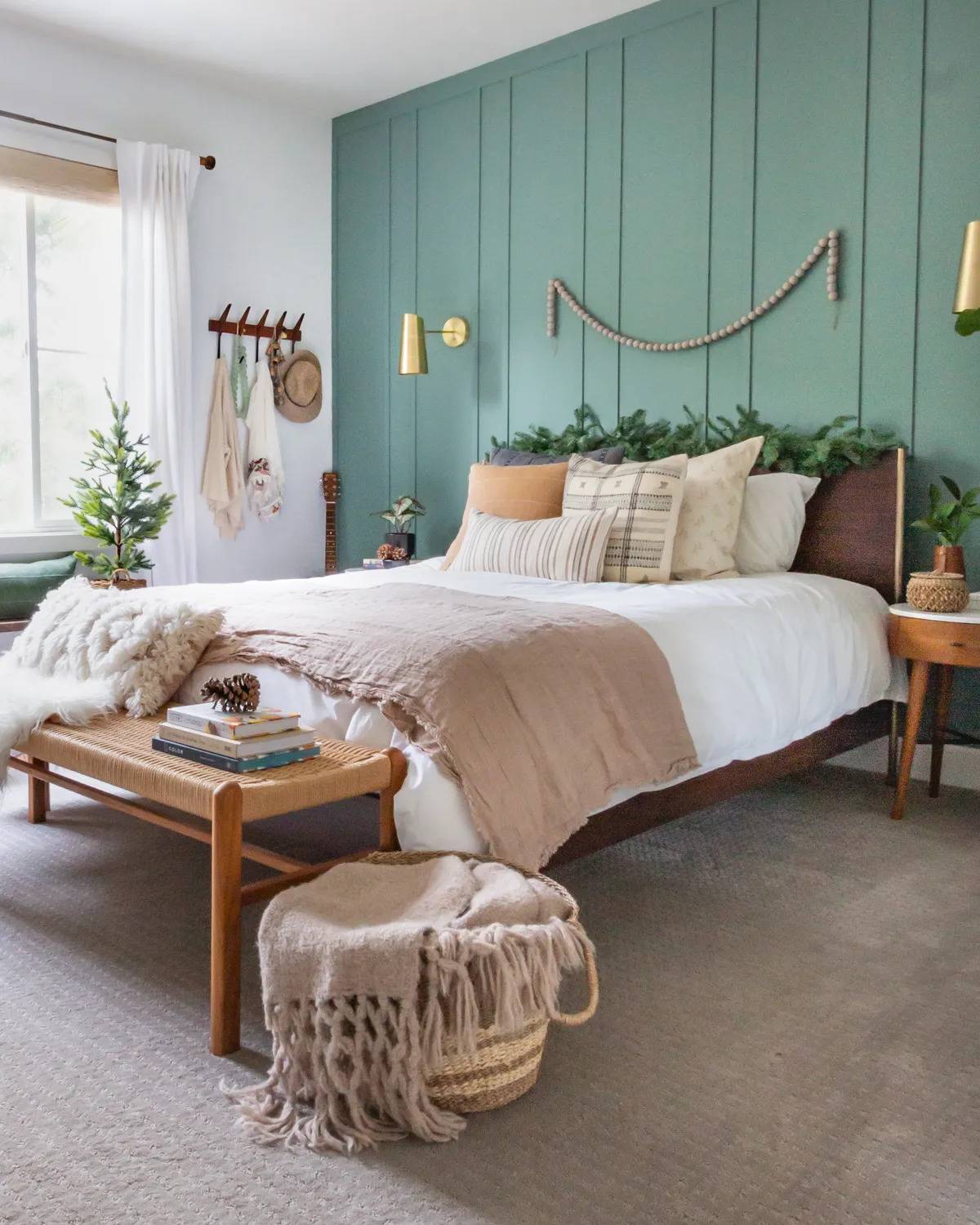 green wall bedroom