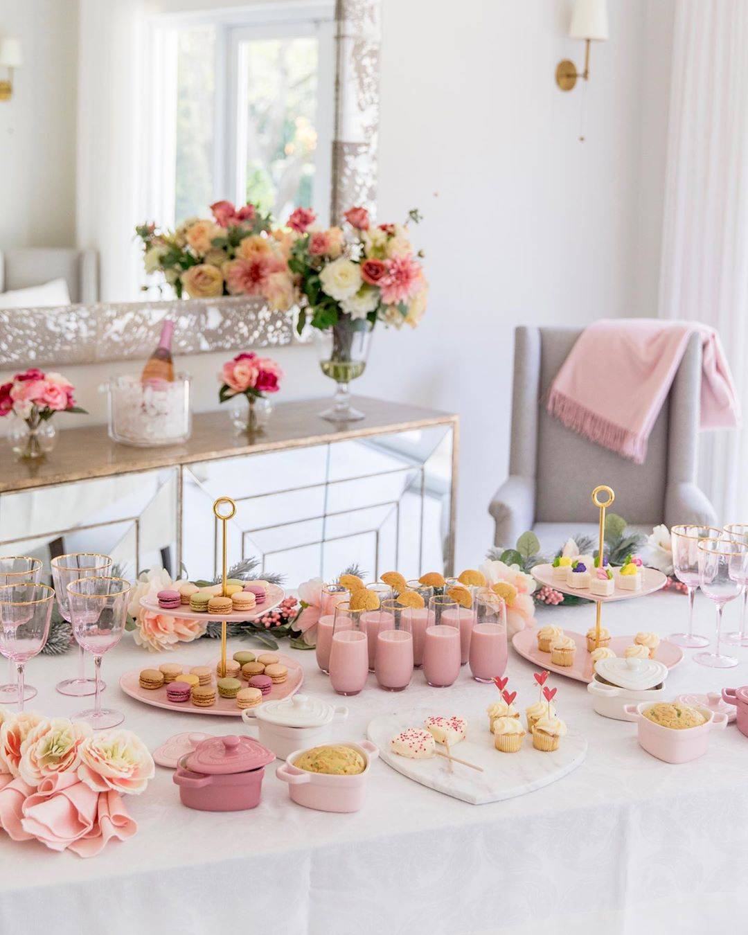 14 Valentine's Day Tablescape Ideas