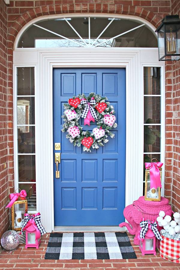 Valentine Wreath for Screen Door - aDOORable Deco Decor