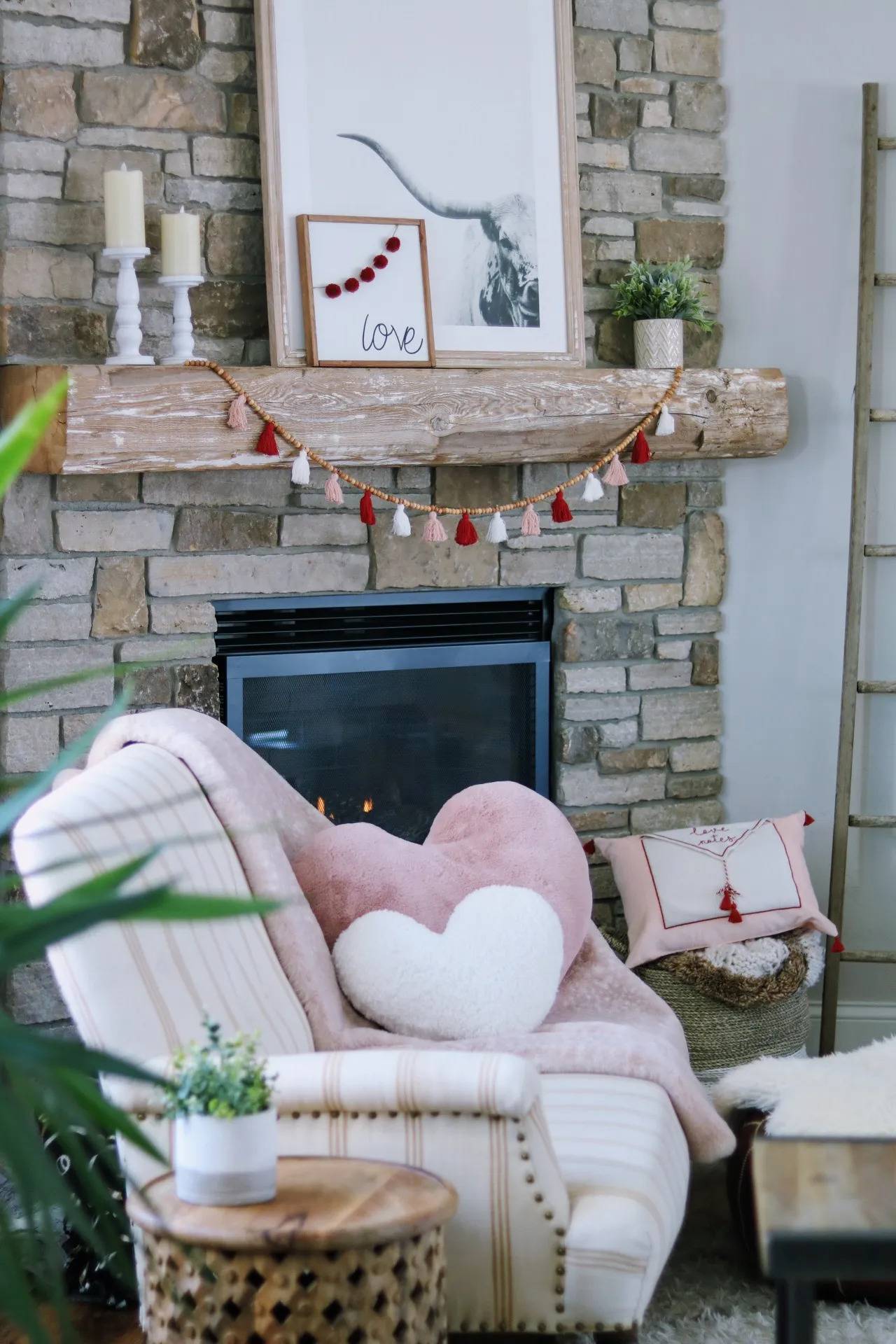 Valentine's day living room decor