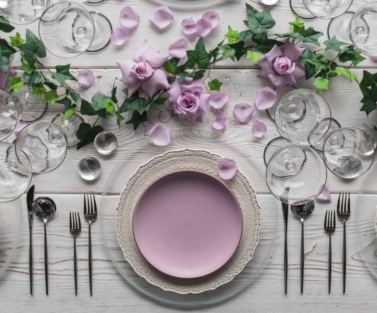 lilac tableware