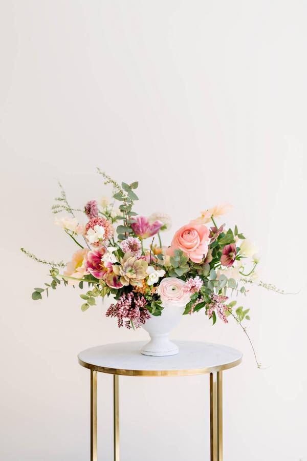 spring flower arrangement 