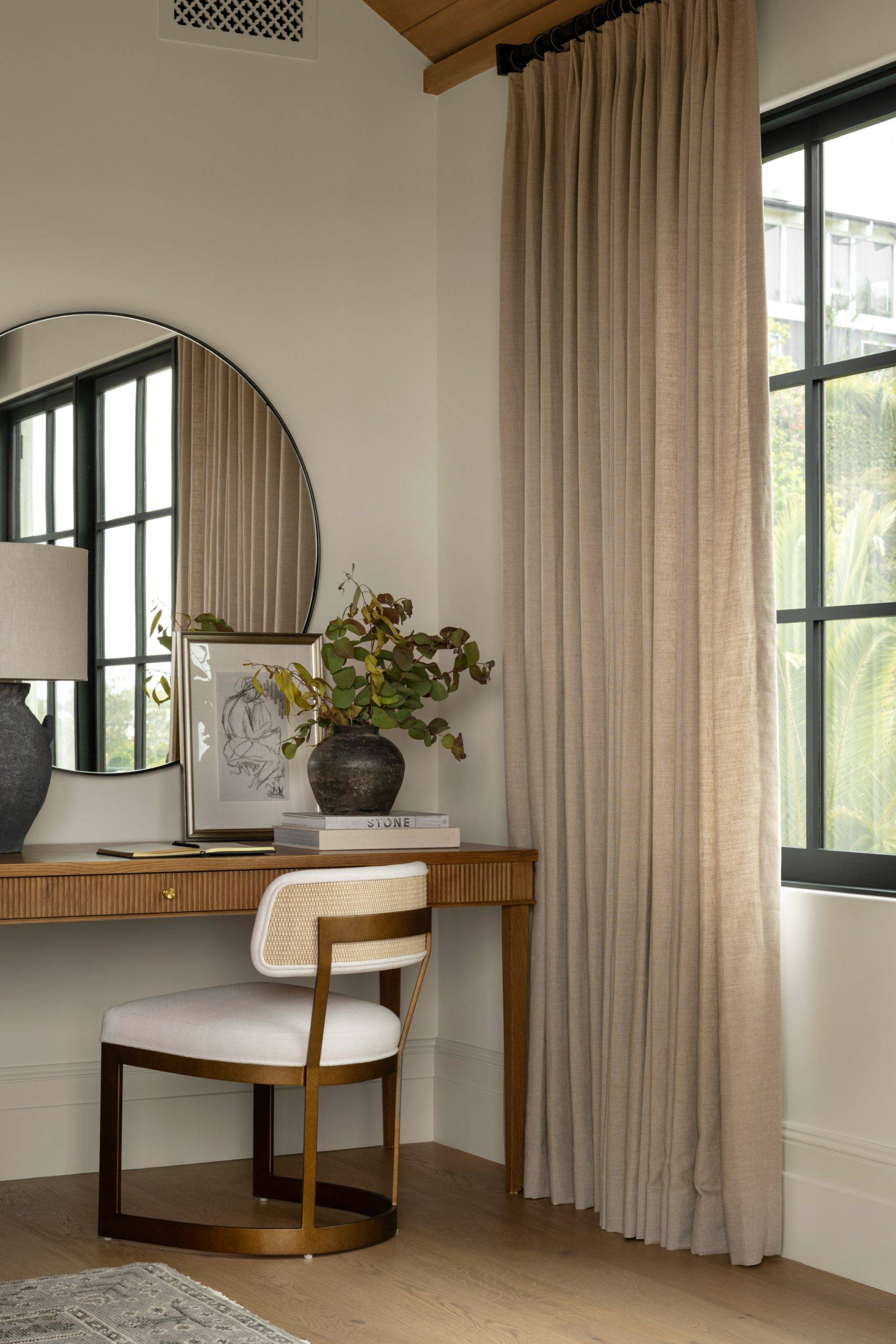 The Compelling Benefits Of Using Mirrors In Your Home - Fitted Mirrors and  Glass