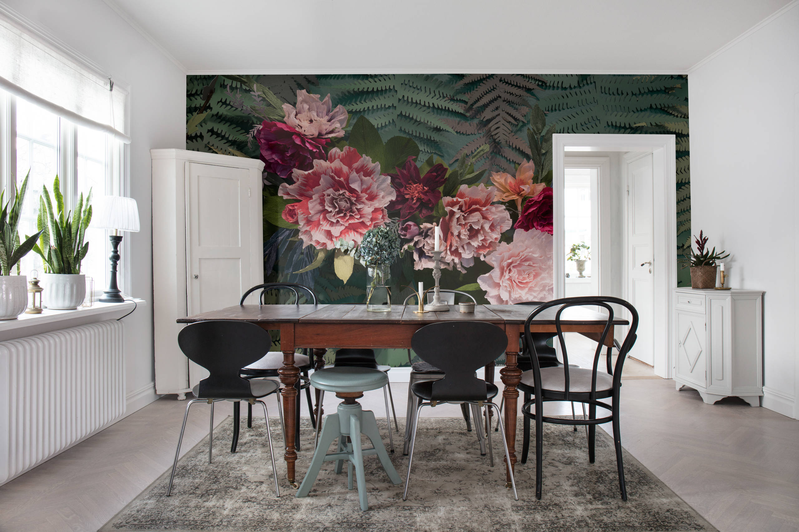 floral mural in dining room