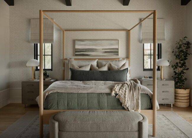 15+ Minimalist Canopy Beds For a Simple But Classy Bedroom | Decoist
