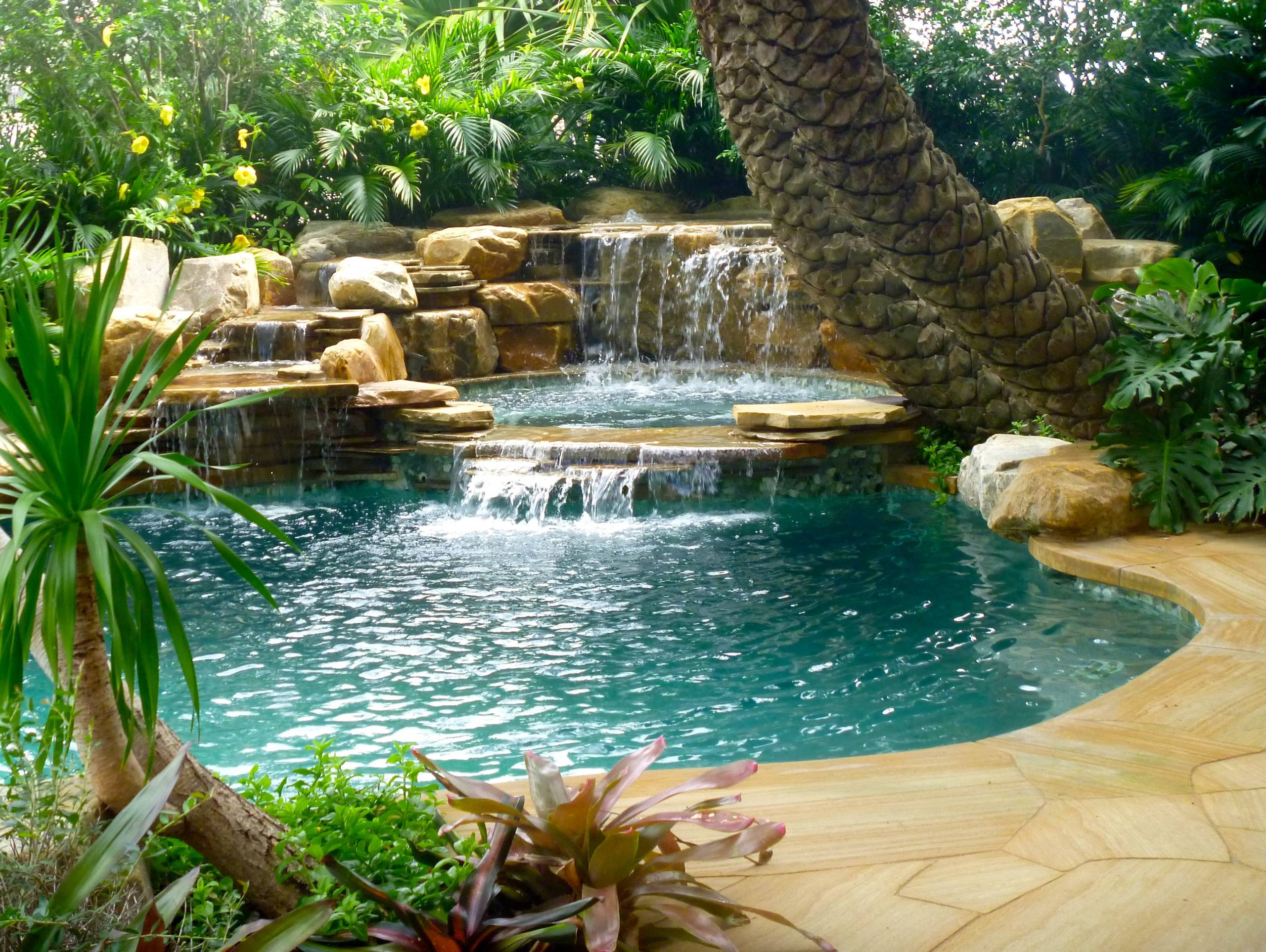 south-florida-landscaping-ideas-pool-matthew-giampietro-garden-design-img~4e21961b0da12098_14-0711-1-ecd6fca