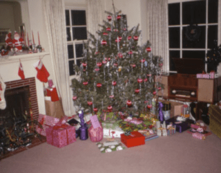 Vintage Christmas Interiors That Will Fill You With Nostalgia
