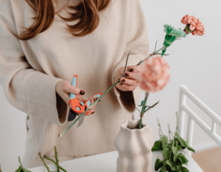 How to Preserve and Style Flowers Within Home Decor
