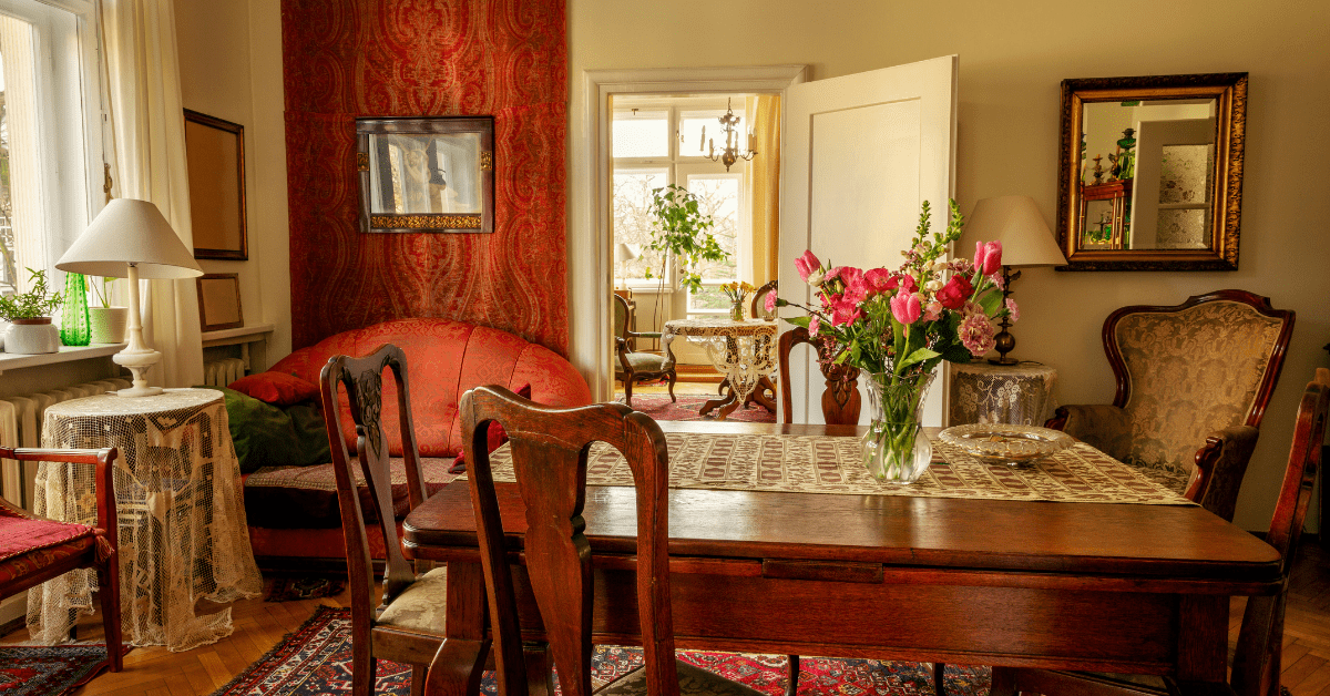 A Grandmillennial style dinning room.