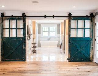 Chic and Functional Barn Door Ideas for Your Bathroom