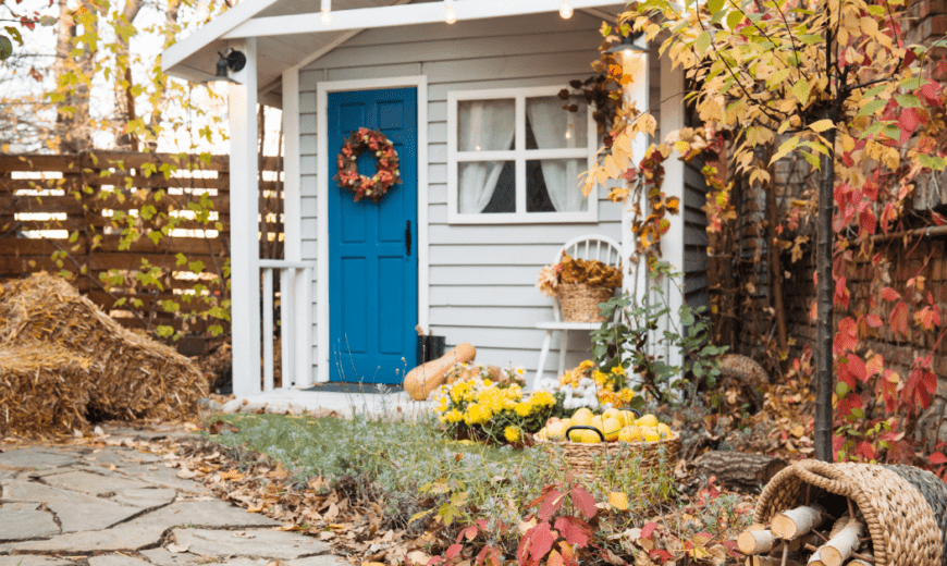 6 Must-Try Front Yard Fall Decor Ideas for an Instant Seasonal Makeover