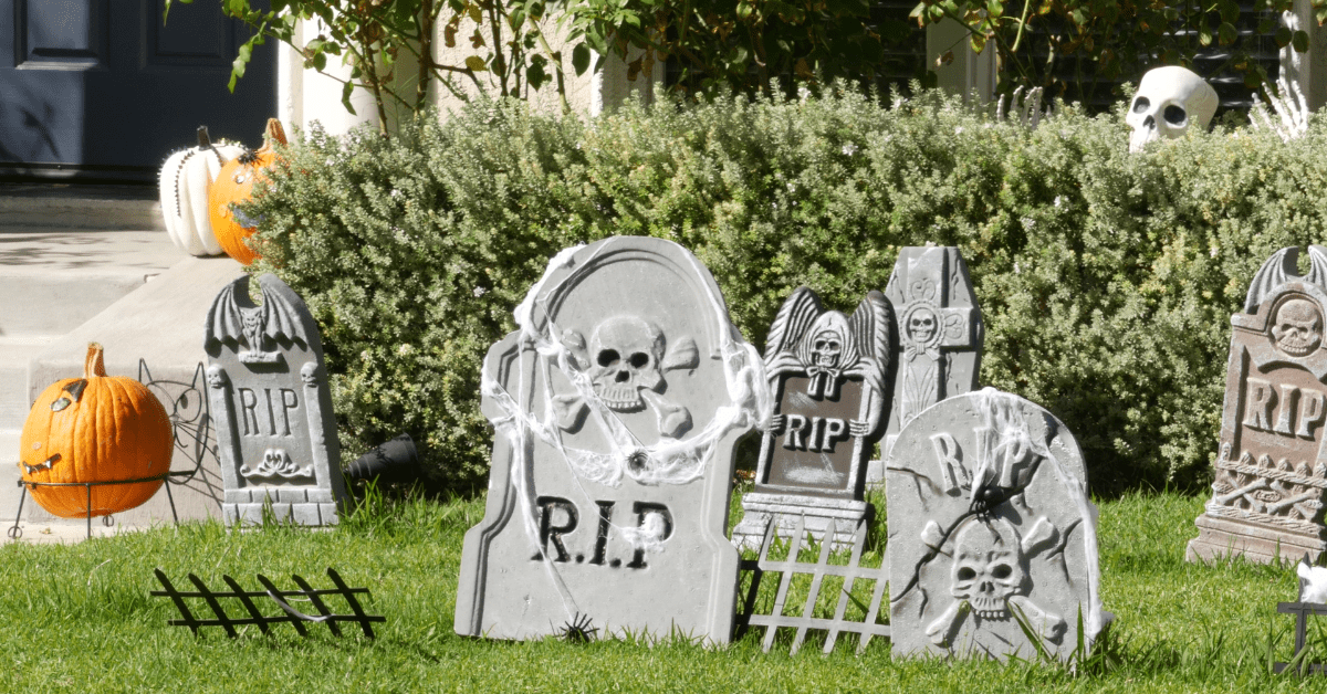 Halloween Front Yard Decor