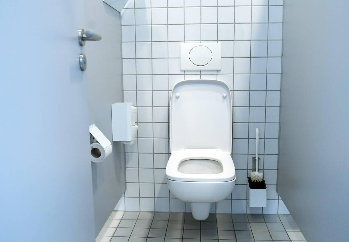 toilet in pottsdam germany