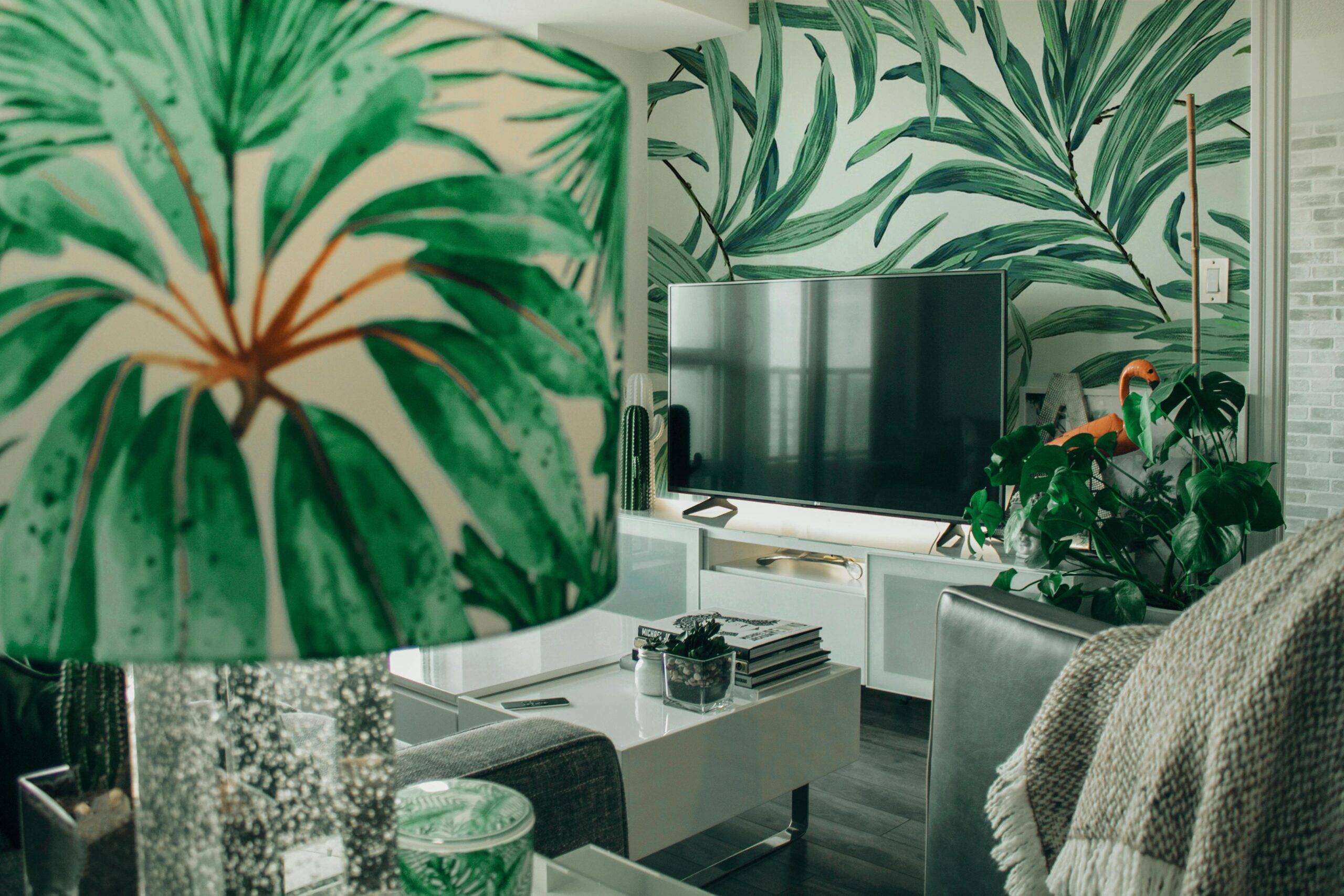 A living room in a plant-themed living room.