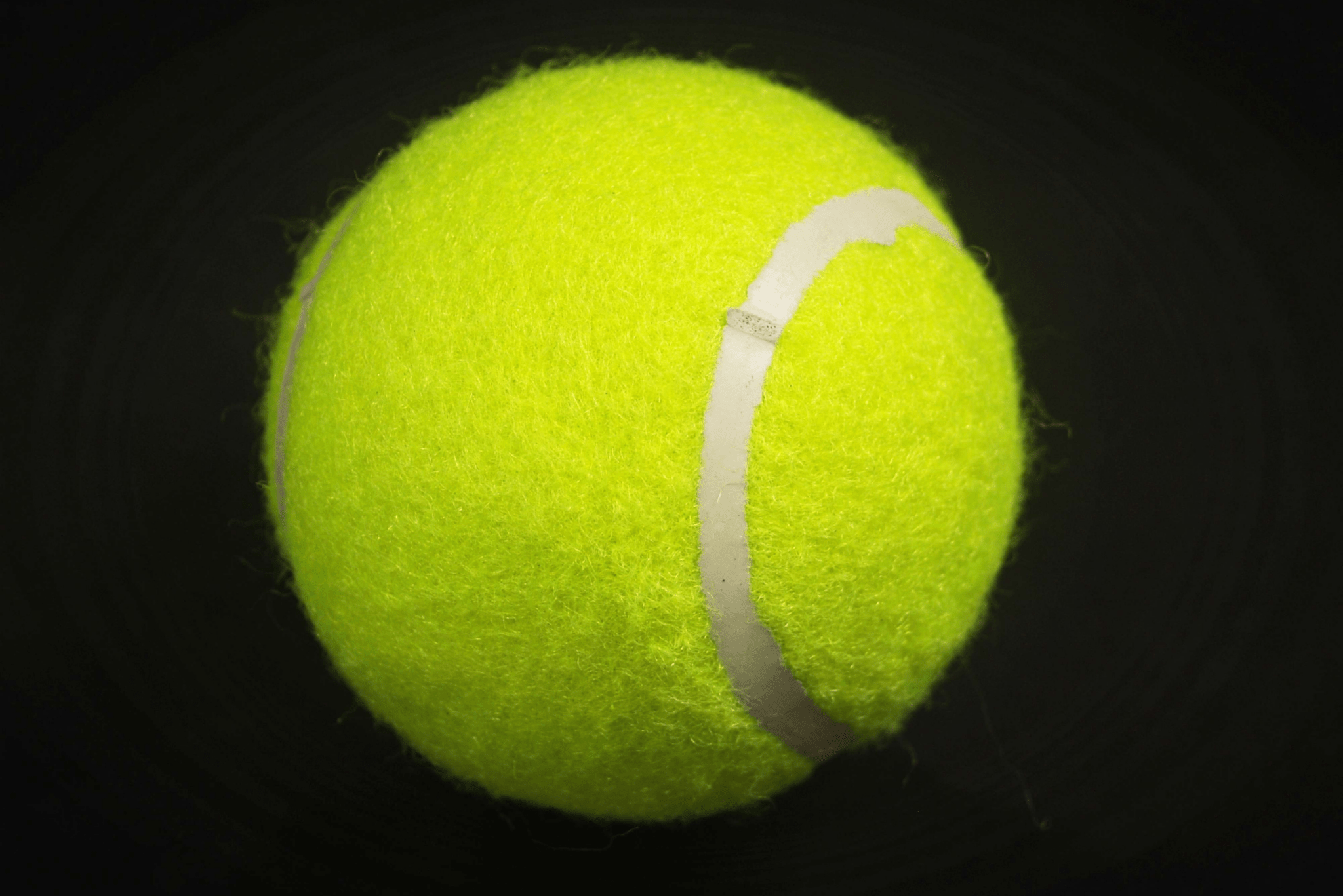 A photo of a tennis ball.