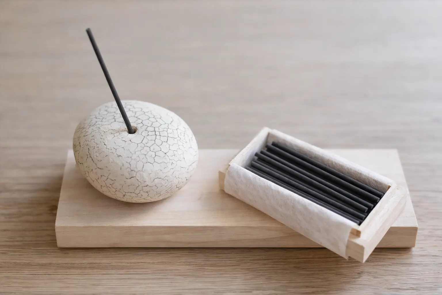 Hinoki incense sticks